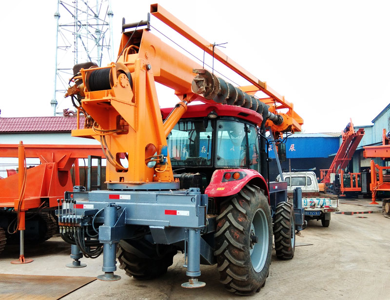 拖拉機(jī)吊打一體機(jī)