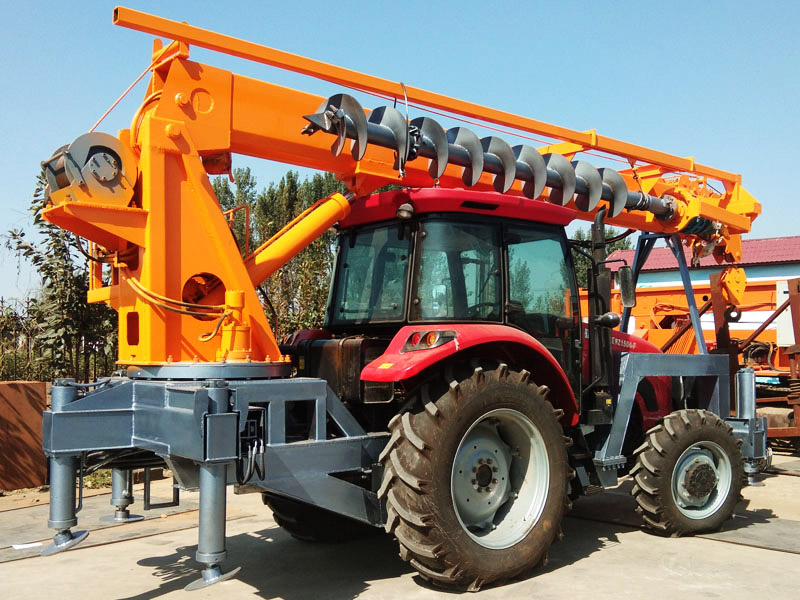 拖拉機(jī)吊打一體機(jī)